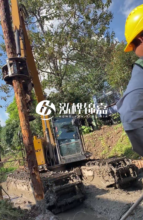 景德鎮(zhèn)河道清淤專業(yè)施工-狹窄河道挖機(jī)清理河道的方法？