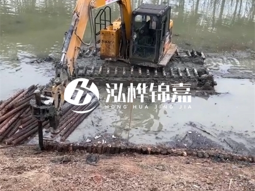 河道木材松木樁怎么選？河道工程用什么規(guī)格松木樁？