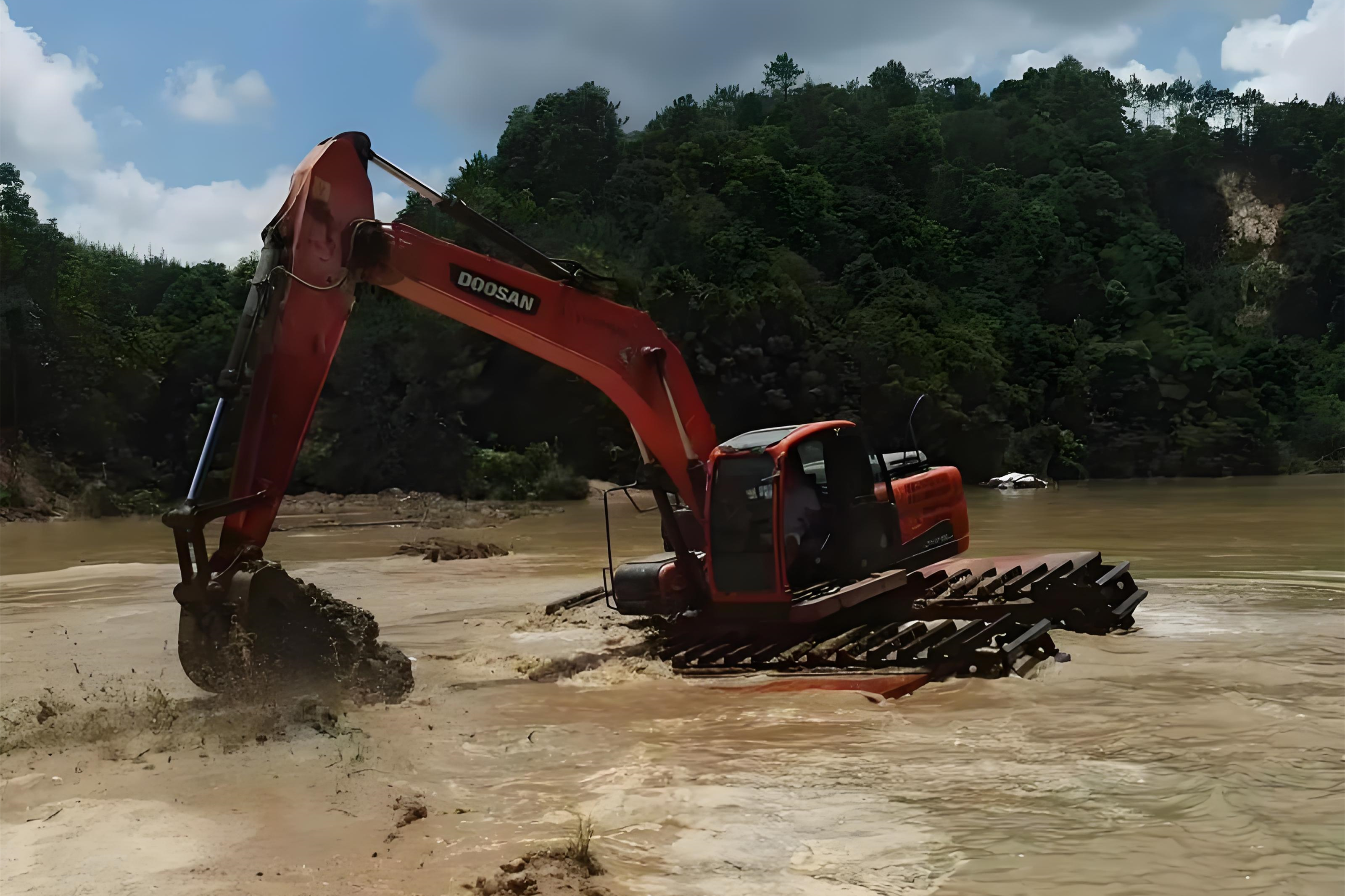 山西水挖清淤團(tuán)隊(duì)泓樺錦嘉-挖機(jī)清理淤泥多少錢一立方？