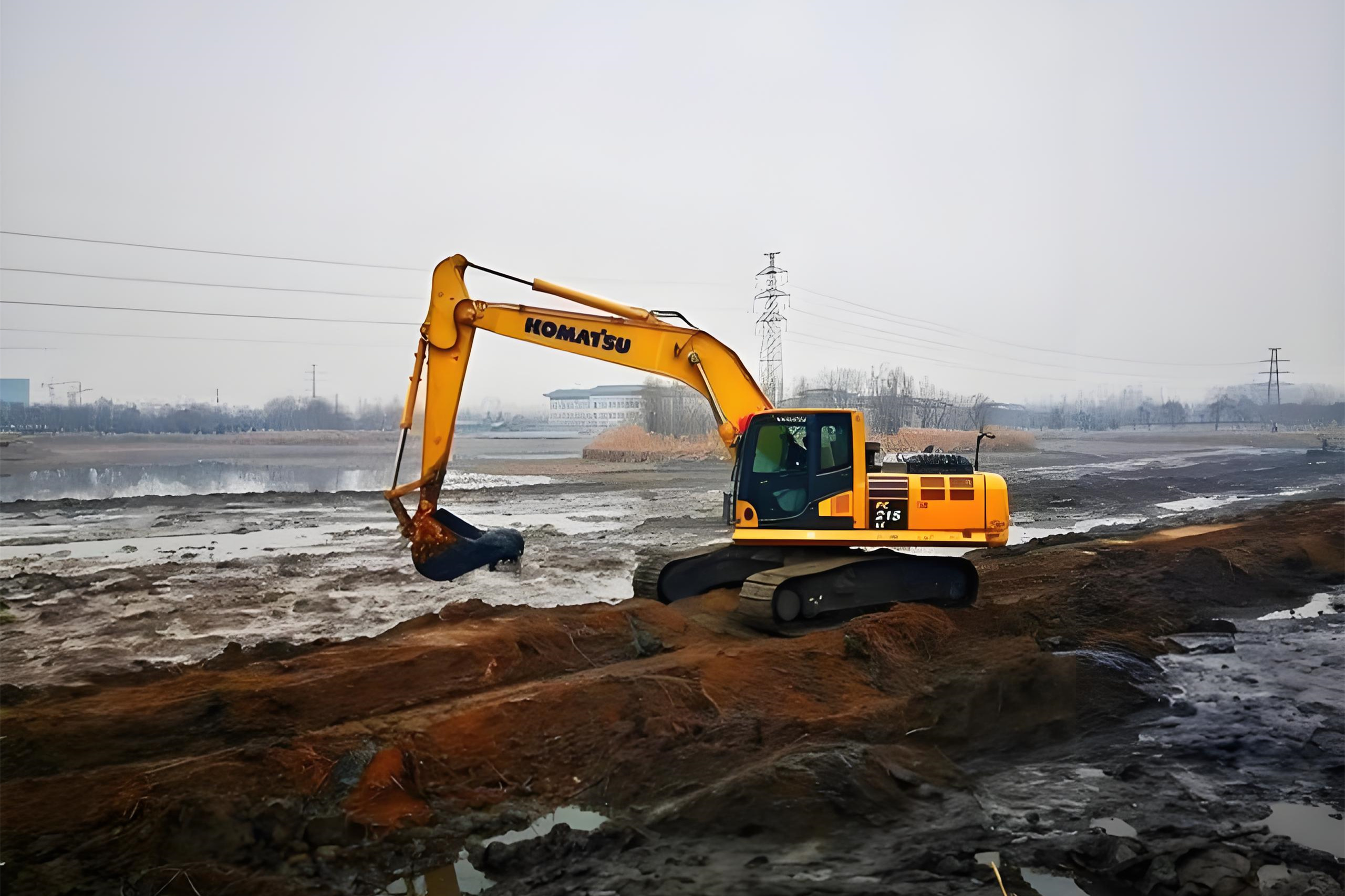 貴州水挖清淤團(tuán)隊(duì)泓樺錦嘉-挖機(jī)河道清淤怎么干？