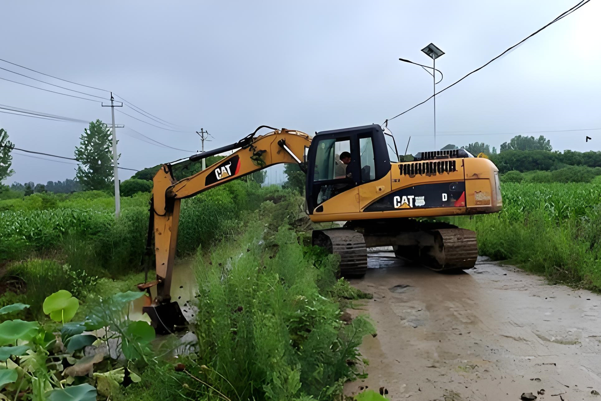 長沙水挖清淤團(tuán)隊(duì)泓樺錦嘉-沼澤地清淤費(fèi)用大概是怎樣計(jì)算的？?