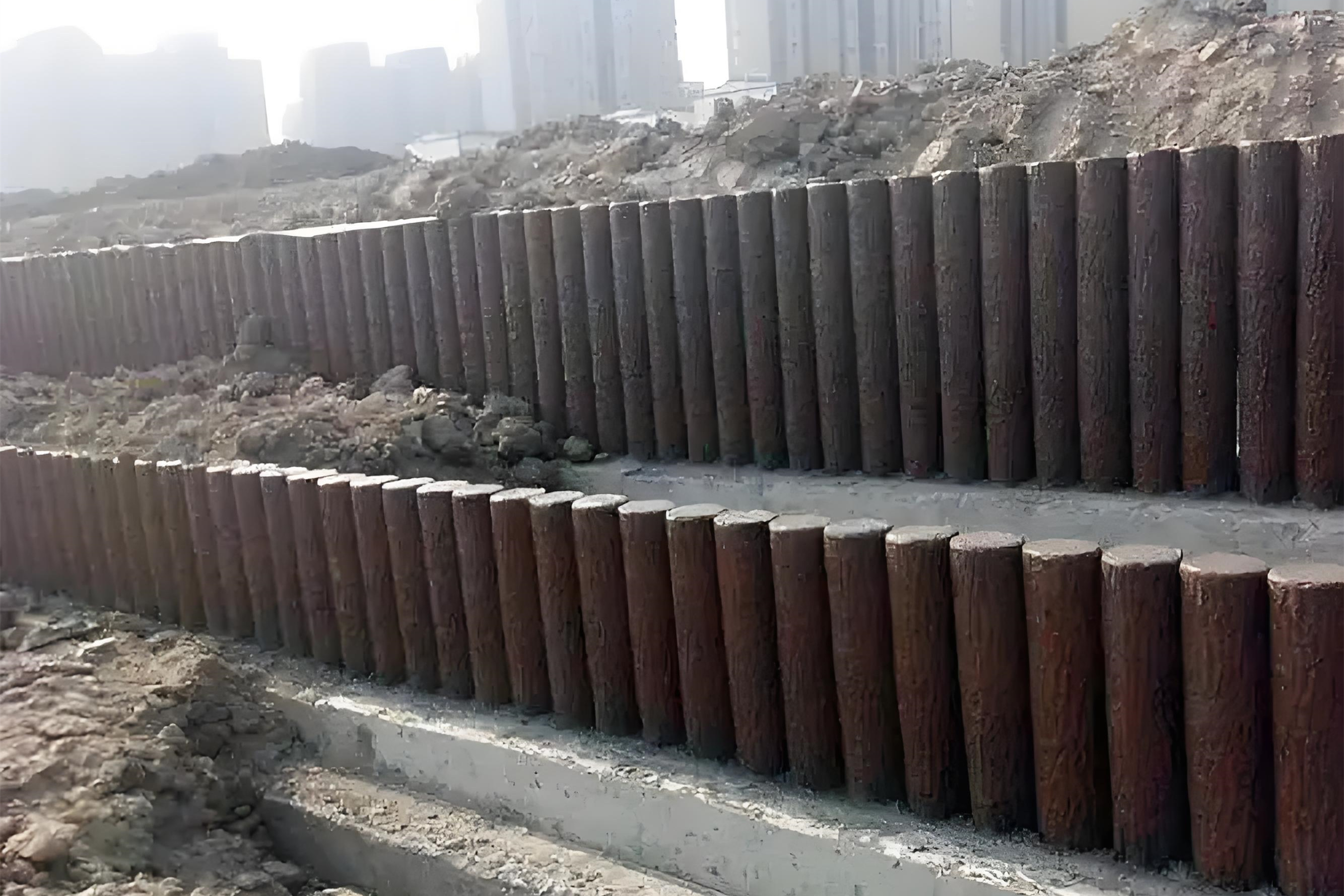 水泥樁批發(fā)廠家泓樺錦嘉-打仿木樁過程中需要控制力度嗎？