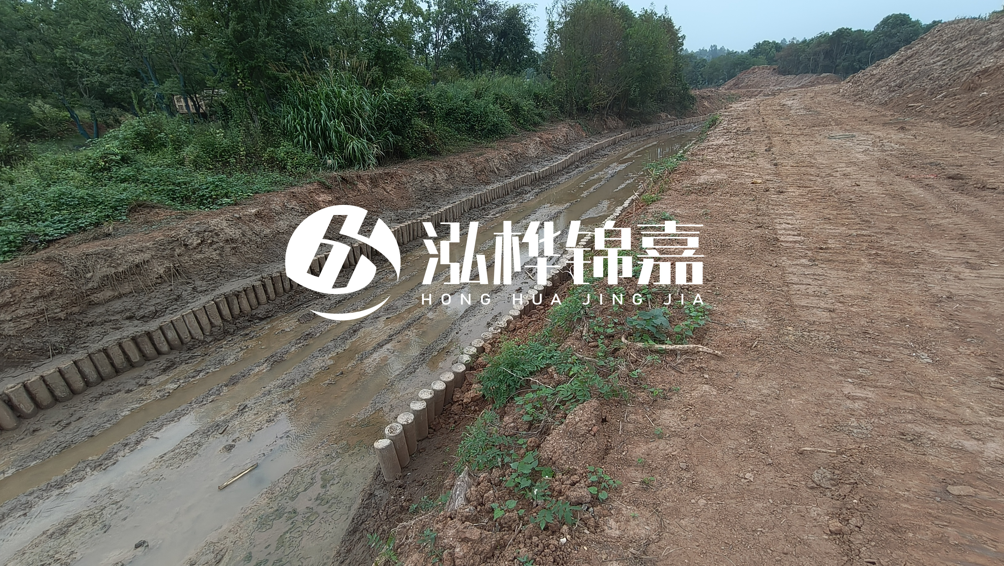 水泥仿木樁施工隊(duì)泓樺錦嘉 - 河道仿木樁的高度需要超出水位多少？