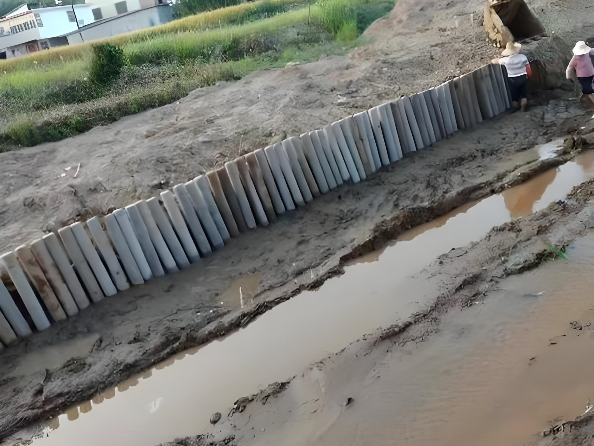 水泥仿木樁施工隊(duì)泓樺錦嘉 - 水泥仿木樁的施工費(fèi)用怎么計(jì)算？